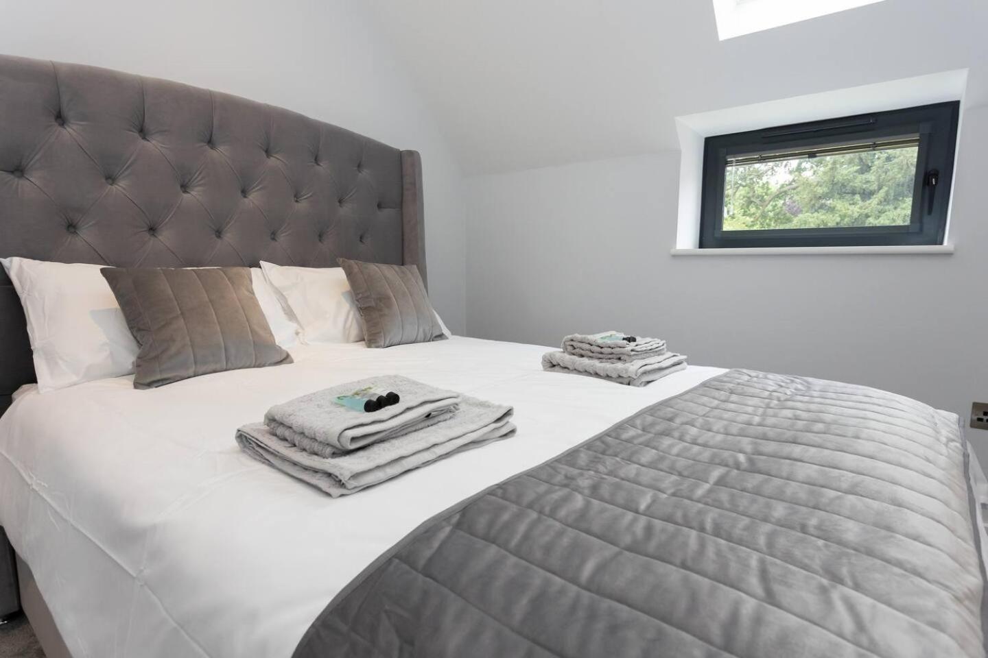 D & D Luxury Apartments Stanmore  Exterior photo